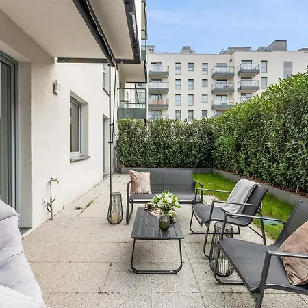 Amber Port 11 By Grand *