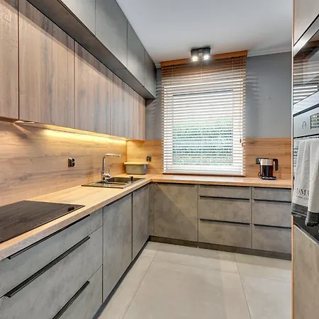 Amber Port 11 By Grand Gdansk