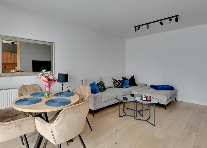 Amber Port 11 By Grand